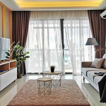 ג'והור בהרו Yussy 2 Bedrooms Condo At R&F Princess Cove מראה חיצוני תמונה