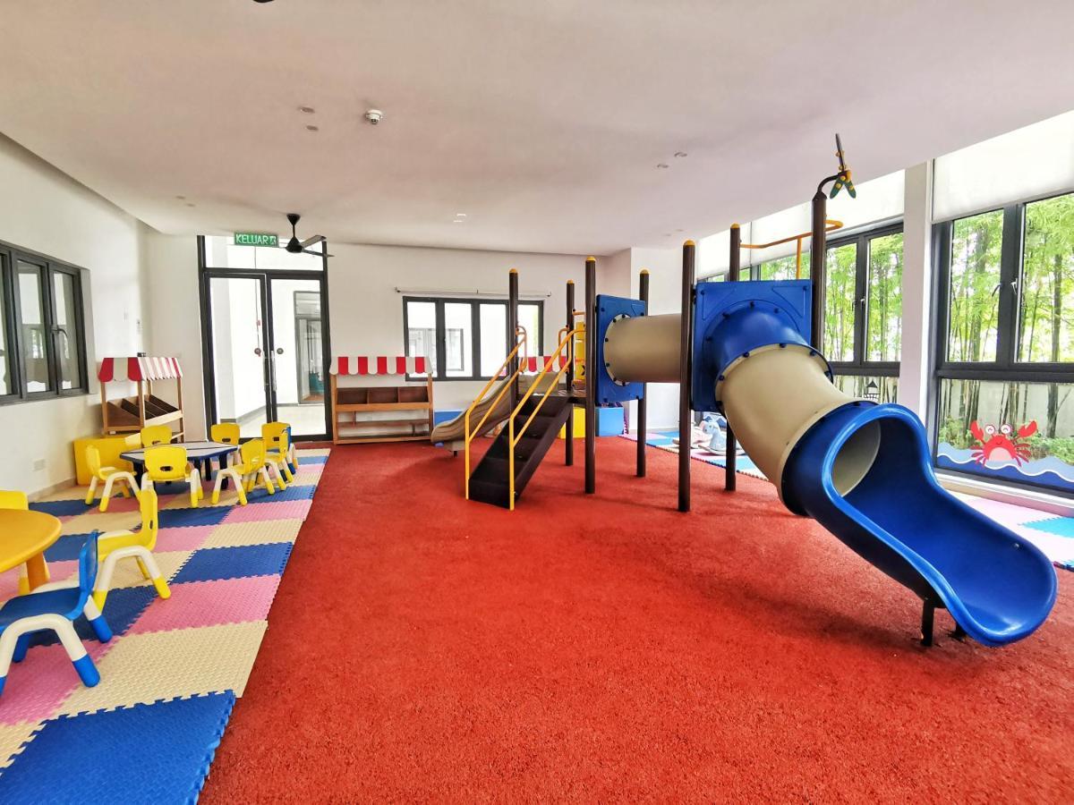 ג'והור בהרו Yussy 2 Bedrooms Condo At R&F Princess Cove מראה חיצוני תמונה