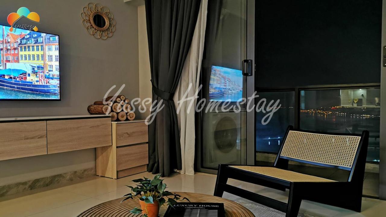 ג'והור בהרו Yussy 2 Bedrooms Condo At R&F Princess Cove מראה חיצוני תמונה