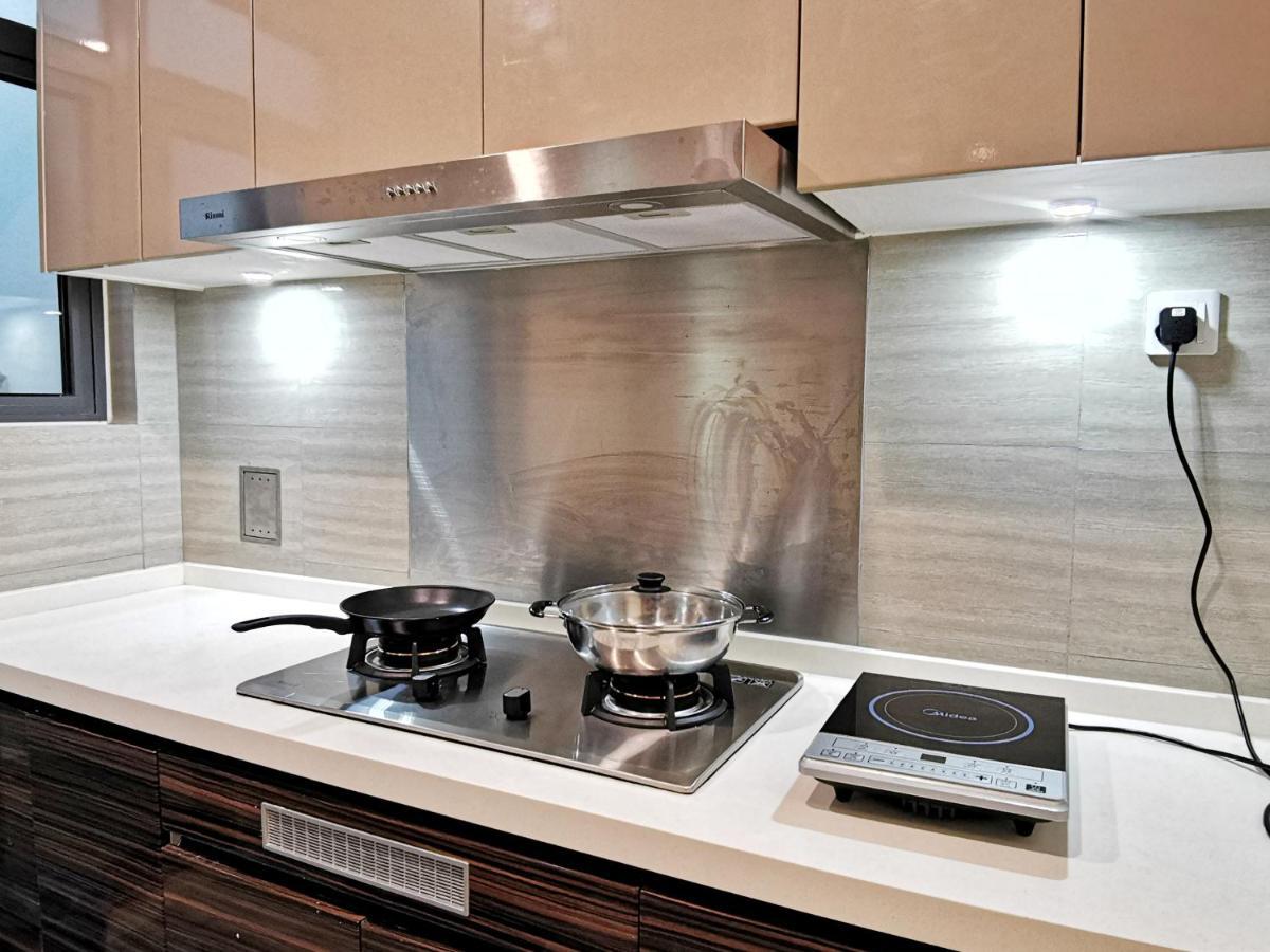 ג'והור בהרו Yussy 2 Bedrooms Condo At R&F Princess Cove מראה חיצוני תמונה
